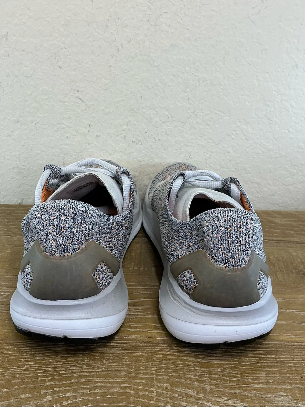 Under Armour SpeedForm Slingride Women's Size 7.5 Running Shoes Gray & Orange